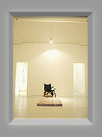 Portrait of Chuck Close by Gerard Pas 2001 | installation at the White Box Annex, New York 2001 - Click for enlargement.